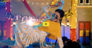 Akshara Singh New Year Song